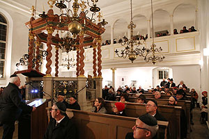 Gedenkstunde zur Pogromnacht am 11.11.2023 in der Ansbacher Synagoge